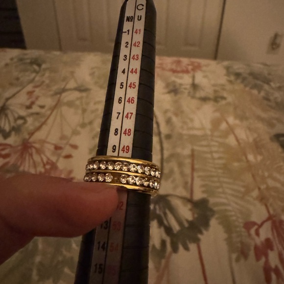 Gold and Silver Women's Ring - Picture 4 of 4